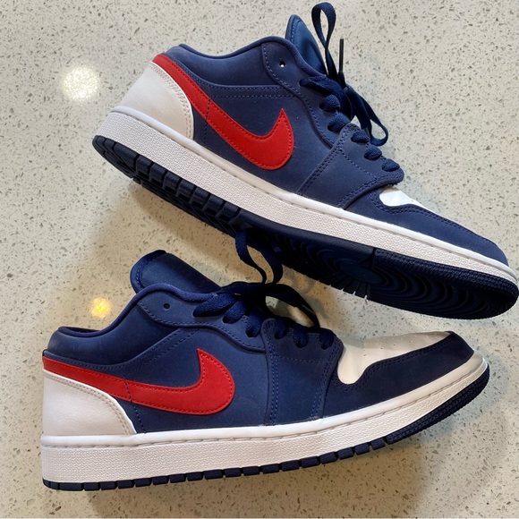 SOLD Dead Stock Air Jordan 1 Low ‘USA’ Sneakers 2020 Mens 8.5 - Picture 12 of 13